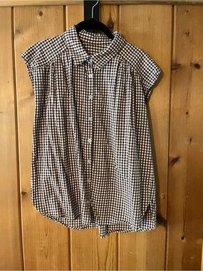 Gingham Button-Front Cap Sleeve Blouse - Brown & White